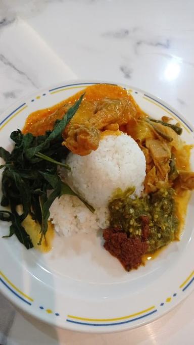 WARUNG MAKAN PADANG DOA MANDE