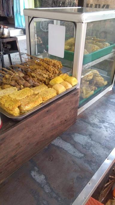 WARUNG TENDA NASI UDUK MAS CHOLIL