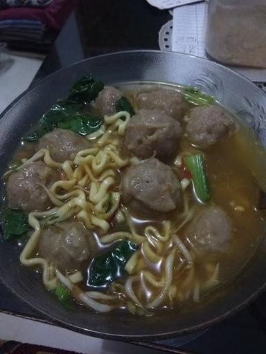 WARUNG BAKSO MA HAYA