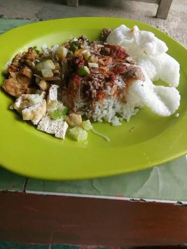 WARUNG LENGKO & NASI UDUK MAMA DADAN