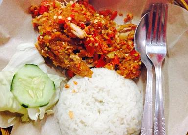 AYAM GEPREK KRIBO