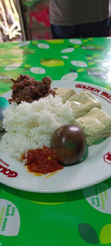 WARUNG NASI GUDEG