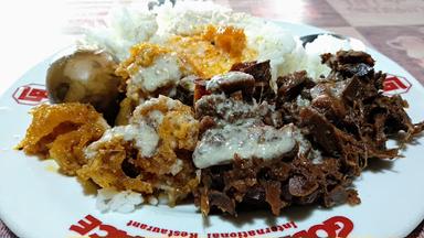 WARUNG NASI GUDEG