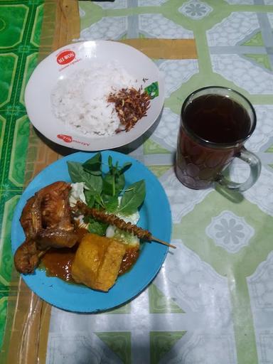 WARUNG NASI UDUK