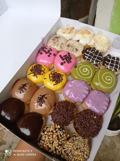 BEBY DONUT LEBAK KERANJI