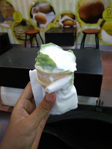 MC DONALD ICE CREAM