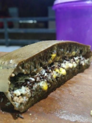 MARTABAK MANIS BANGKA OGAN