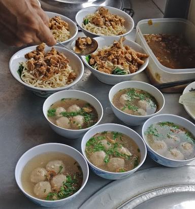 MIE AYAM BAKSO SOLO 99