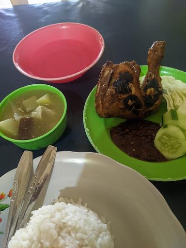 AYAM BAKAR SOPONYONO