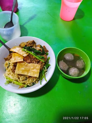 BAKSO PAKDE MINO