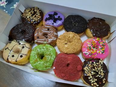 DONAT SULTAN, PADANG SELASA