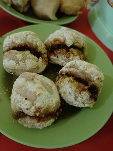 PEMPEK CEK MALA