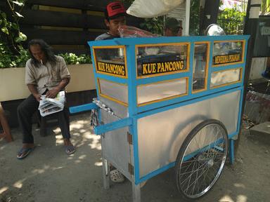 KUE PANCONG LAPANGAN HATTA