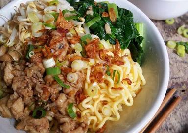 MIE AYAM AGUAN