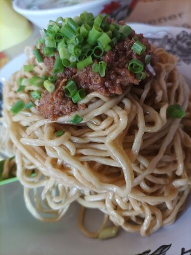 BAKMIE FERRY