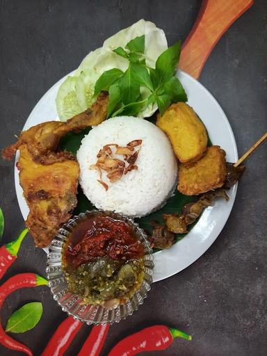 AYAM GORENG SUKARASA