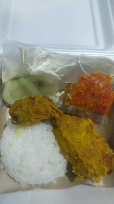 NASI AYAM GEPREK