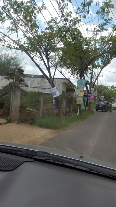 RUMAH MAKAN HIJAU