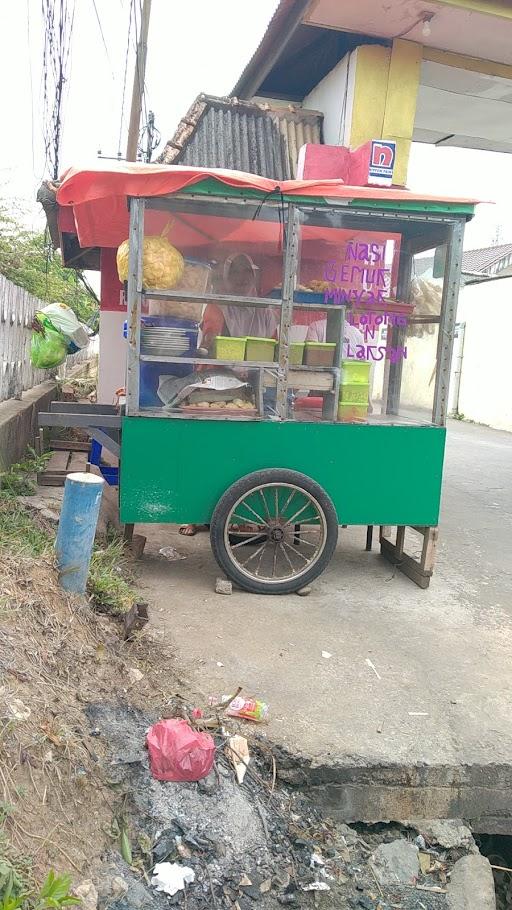 WARUNG NASI UDUK CEK EMI