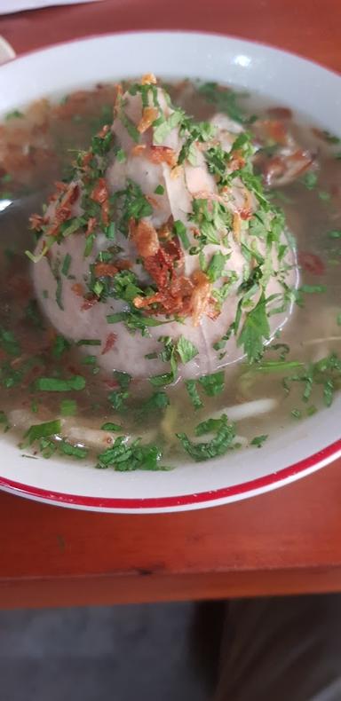 BAKSO TUMPENG