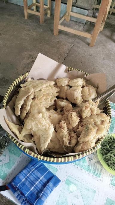 MIE AYAM & BAKSO MBAK RISTI