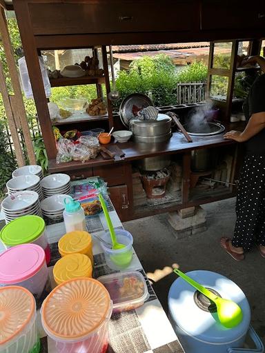 MIE AYAM & BAKSO MBAK RISTI