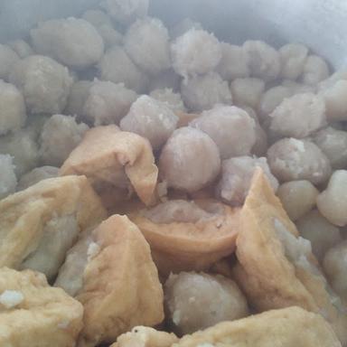 POP JUICE, BATAGOR DAN PEMPEK,BAKSO TUSUK