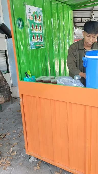 RAJA TEH SOLO OUTLET NGETAL IMOGIRI