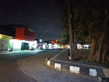 RAJA TEH SOLO OUTLET TAMAN KULINER