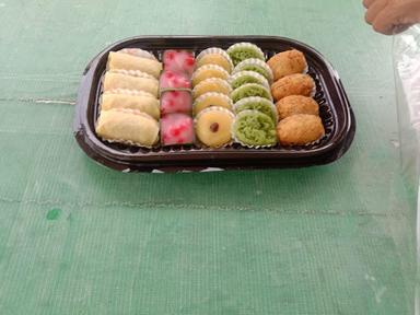 ANEKA KUE TAMPAH RASHA