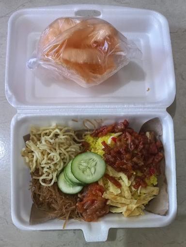 LAPAK NASI KUNING PILEMBURAN