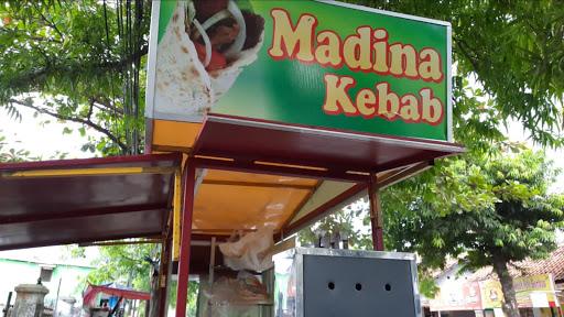 KEBAB MADINA LEMAH MEKAR