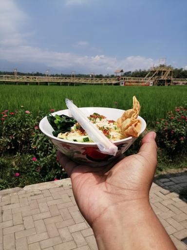 CWIE MIE DAN MIE AYAM JUARA