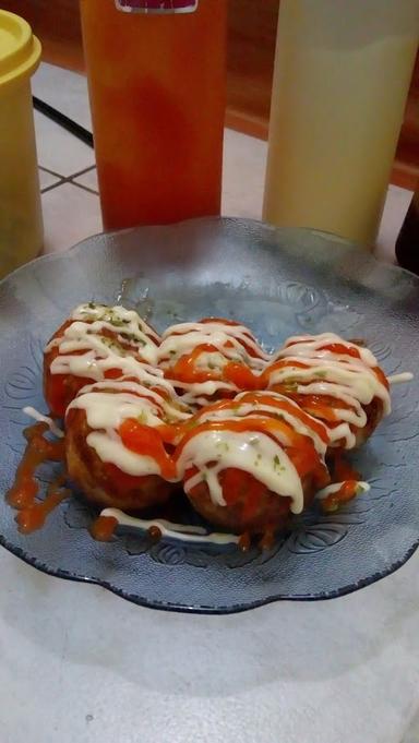 KARAZAA TAKOYAKI & OKONOMIYAKI