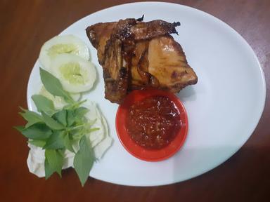 AYAM BAKAR MORO MRIKI