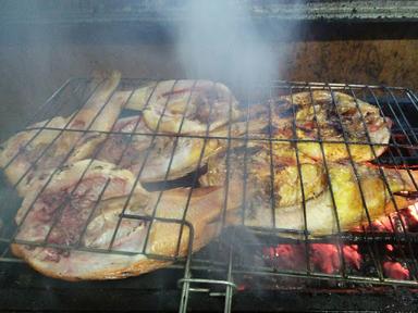 AYAM BAKAR & IKAN BAKAR SURAMADU CAK SENO