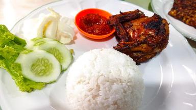 AYAM BAKAR MAS TORO