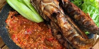 AYAM GEPREK DAN KEBAB TURKI