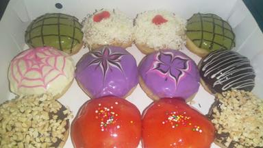 INARA DONUTS