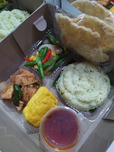 NASI KEBULI MAMA DEFIZ