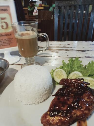 TJENTONG EMAS GRILLICIOUS TAMAN PAPYRUS