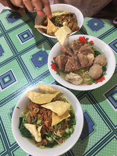 WARUNG BAKSO MIE AYAM OJO LALI 88