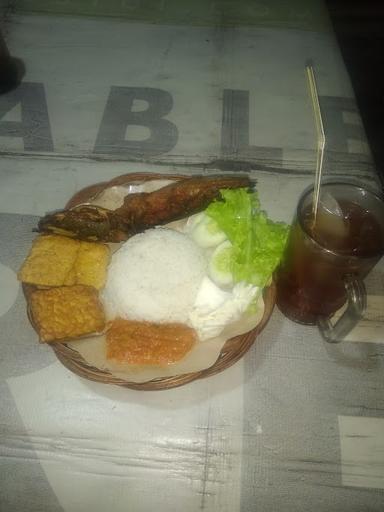 WARUNG PECEL LELE PAK SABAR NUGROHO