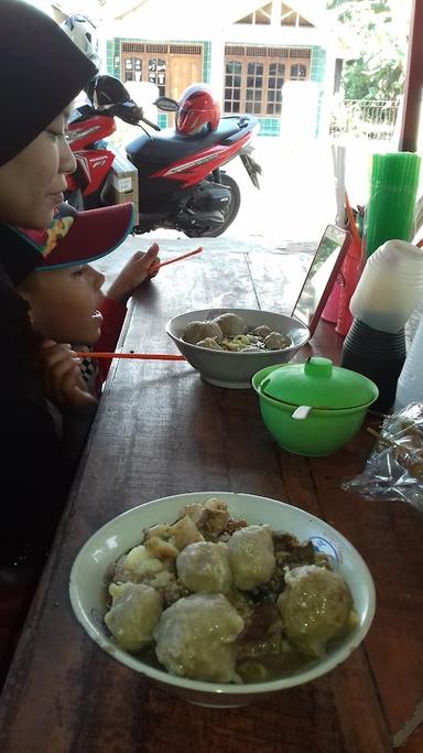 BAKSO LARAS ROSO