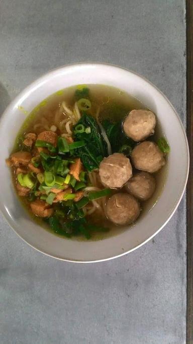 BAKSO DAN MIE AYAM A'ZAM