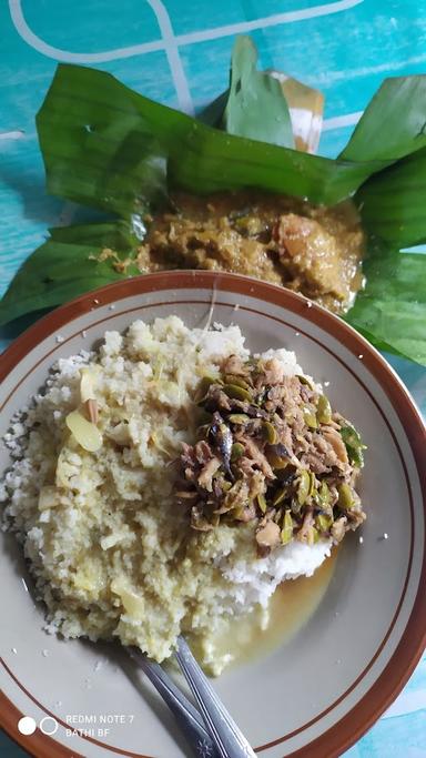 WARUNG NASI JAGUNG