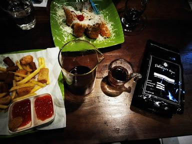 EUEUT COFFEE MANISKIDUL