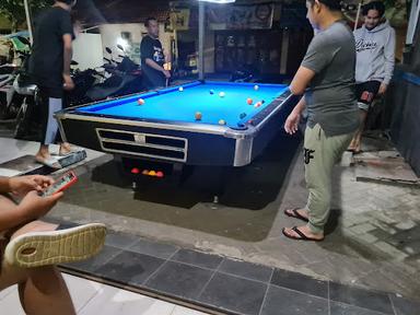 MALAM MINGGU CAFE & PLAY