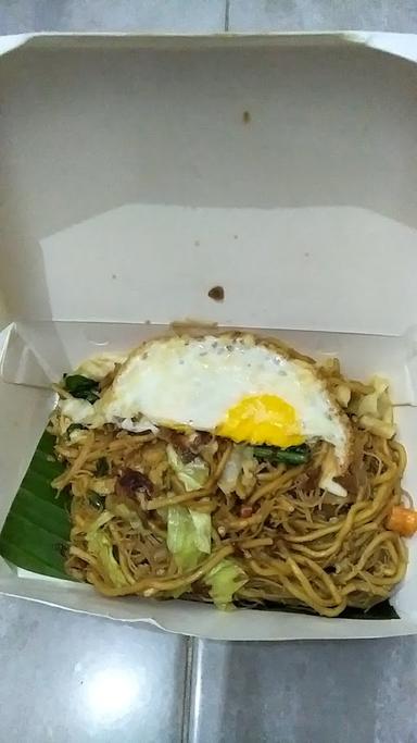 BAKMI JOGJA & WEDANG UWUH HONOCOROKO