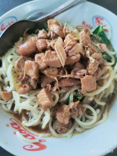 BAKSO IGA SAPI DAN MIE AYAM ISUN